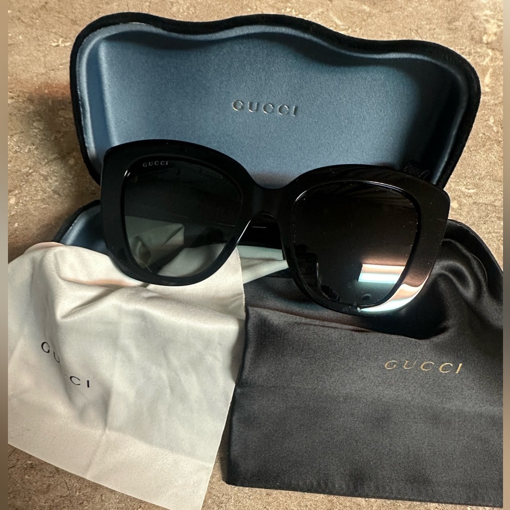 Gucci Oversized Black Sunglasses with case